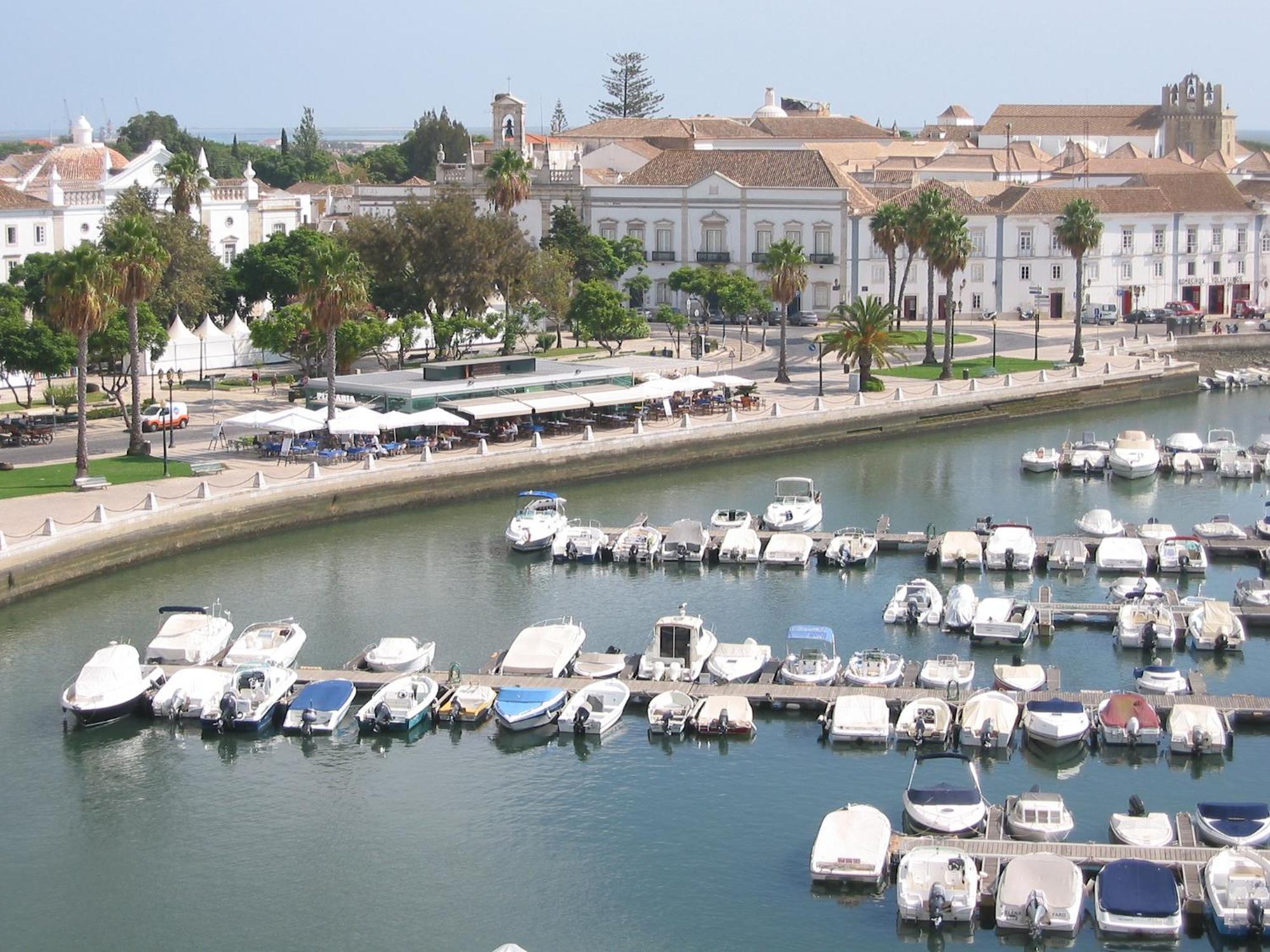 Hotel Alnacir Faro Bagian luar foto
