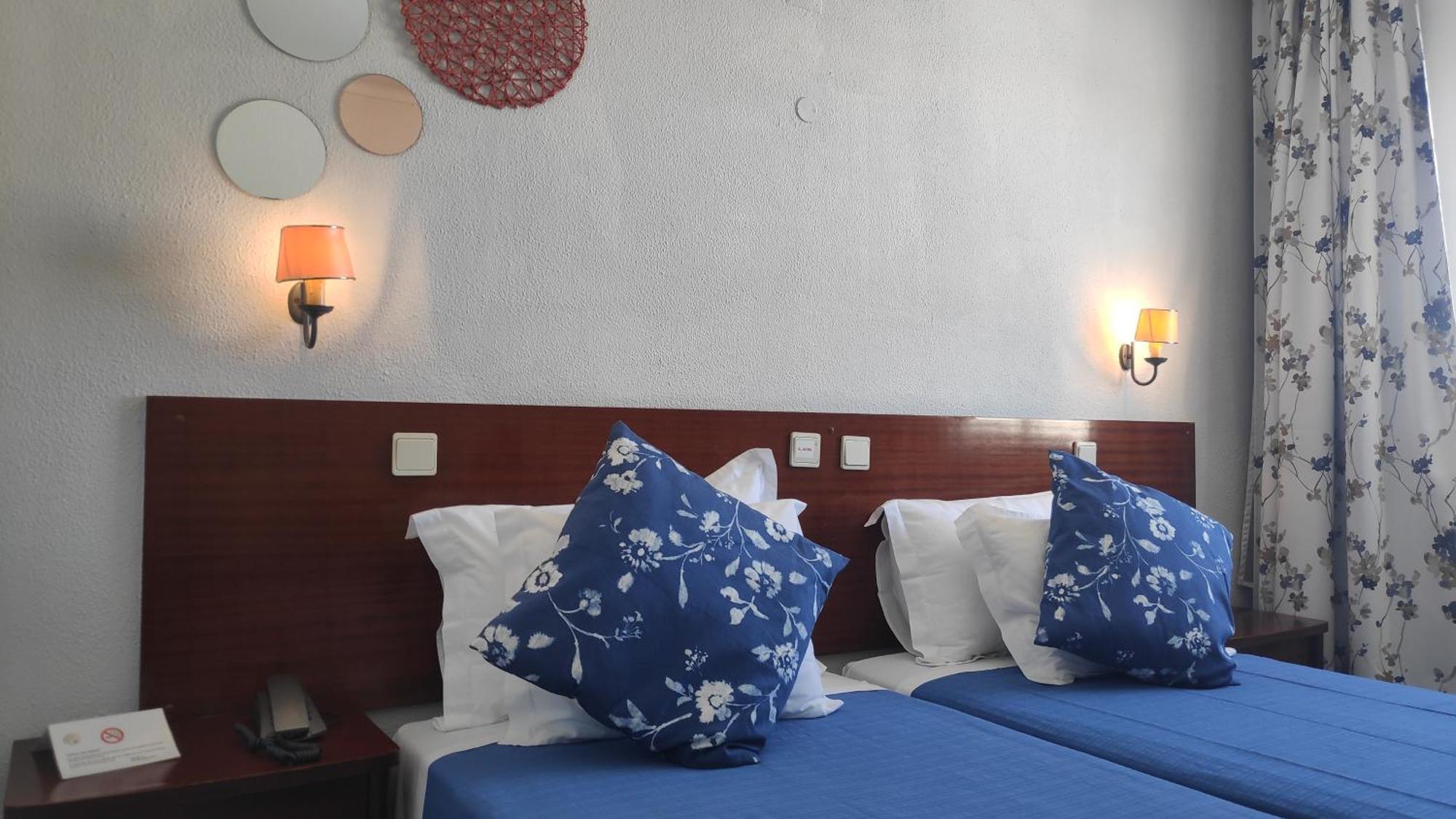 Hotel Alnacir Faro Bagian luar foto